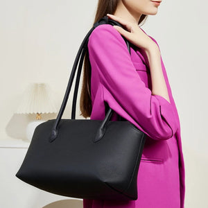 Bolsa-de-Ombro-Marais-modelo-black